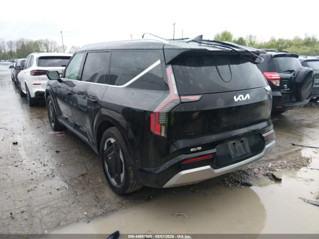 Kia EV9 LAND | PANO | CAPTAIN CHAIRS, снимка 3 - Автомобили и джипове - 55006183