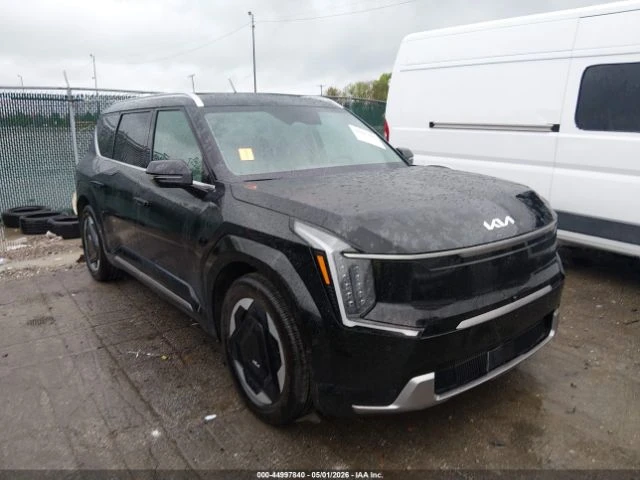 Kia EV9 LAND | PANO | CAPTAIN CHAIRS