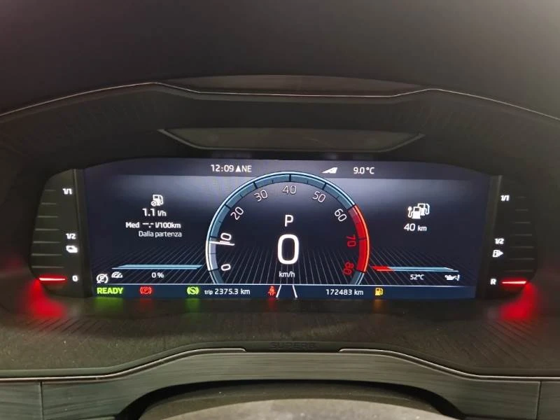 Skoda Superb 1.4 TSI Plug-in Hybrid, снимка 10 - Автомобили и джипове - 55276683