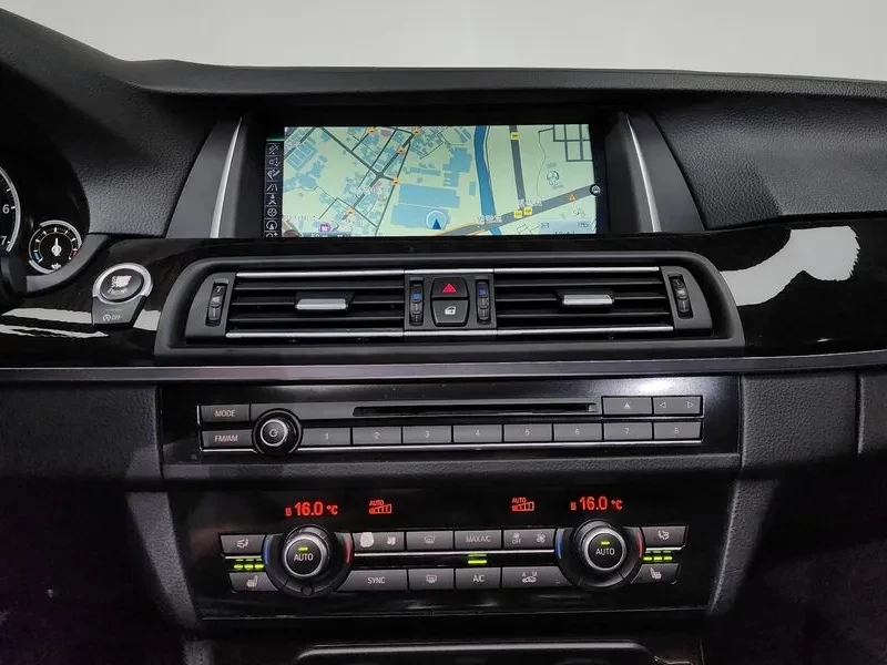 BMW 528 I xDrive - САМО 30% АВАНС, снимка 14 - Автомобили и джипове - 55803165