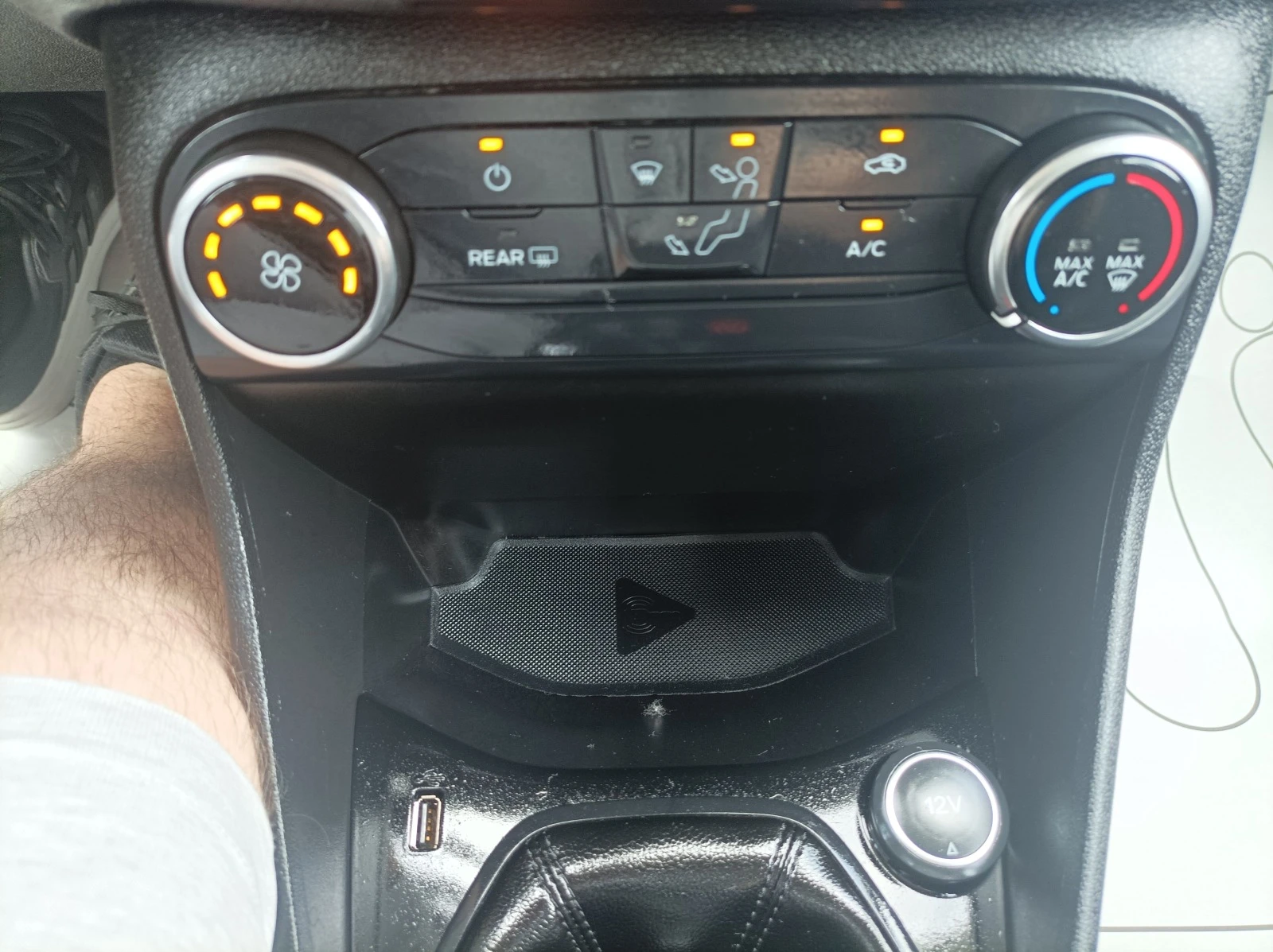 Ford Fiesta 1.1I-EURO6 | Mobile.bg   16