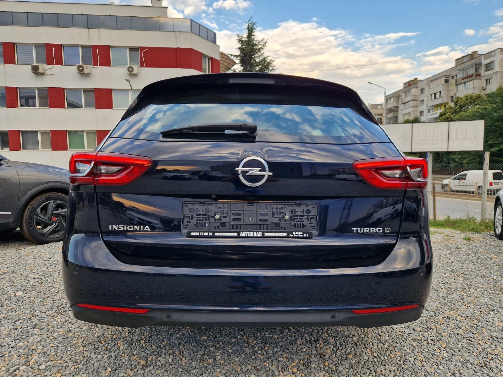 Opel Insignia 2.0 CDTi -AVTOMAT-8 SKOROSTI-NAVI-LED-HEDUP-DISTRO - изображение 6