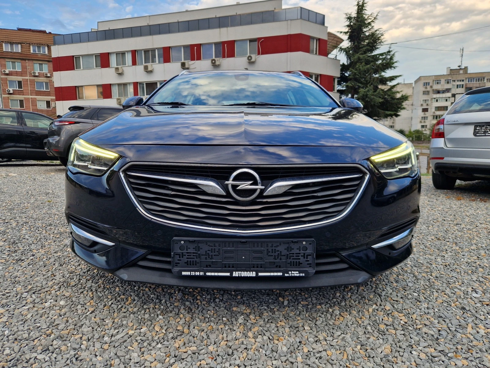 Opel Insignia 2.0 CDTi -AVTOMAT-8 SKOROSTI-NAVI-LED-HEDUP-DISTRO - изображение 5