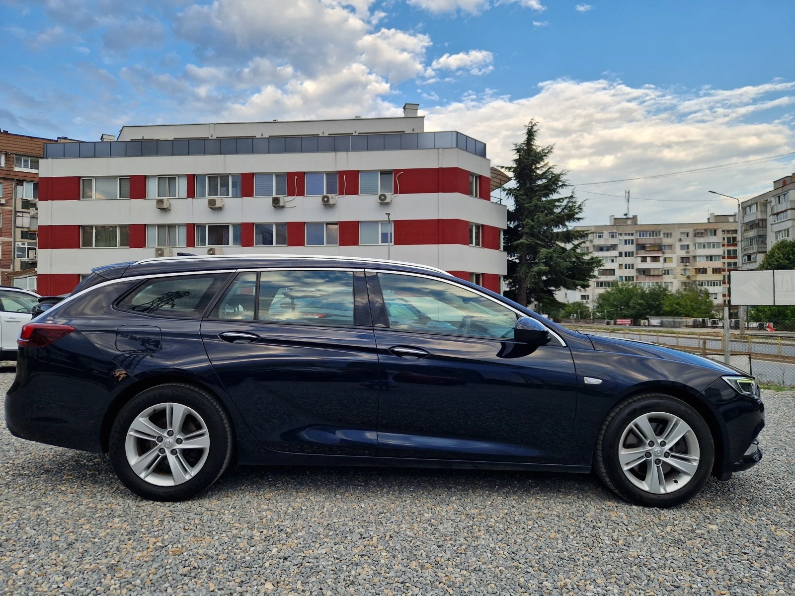 Opel Insignia 2.0 CDTi -AVTOMAT-8 SKOROSTI-NAVI-LED-HEDUP-DISTRO - изображение 7