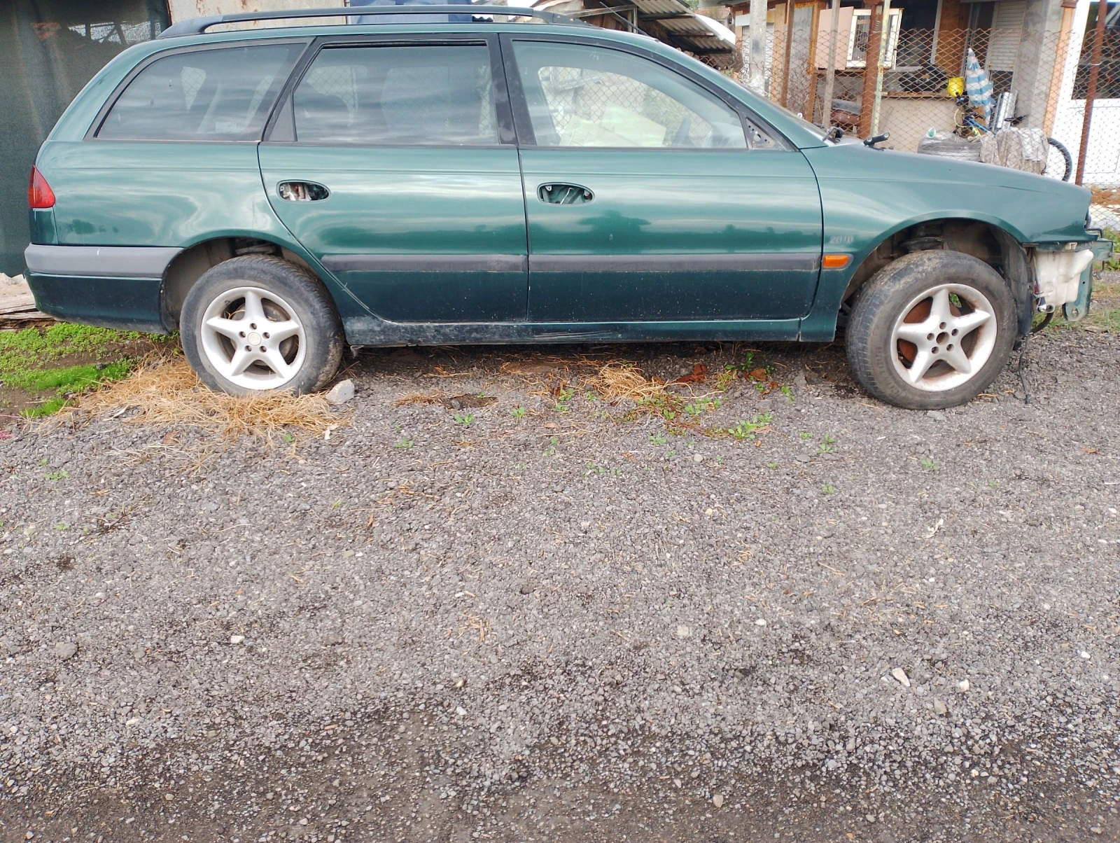 Toyota Avensis   2.0 td | Mobile.bg   8