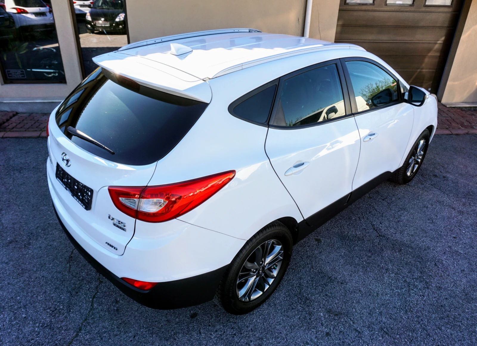 Hyundai IX35 2.0CRDI XPOSSIBLE 4WD AUTO  - изображение 3