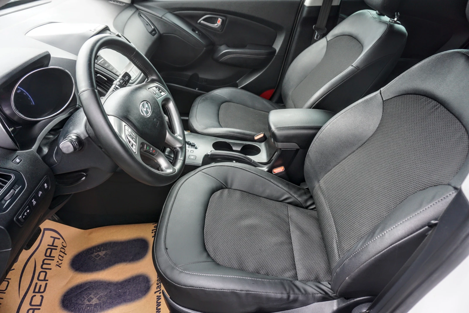 Hyundai IX35 2.0CRDI XPOSSIBLE 4WD AUTO  - изображение 6