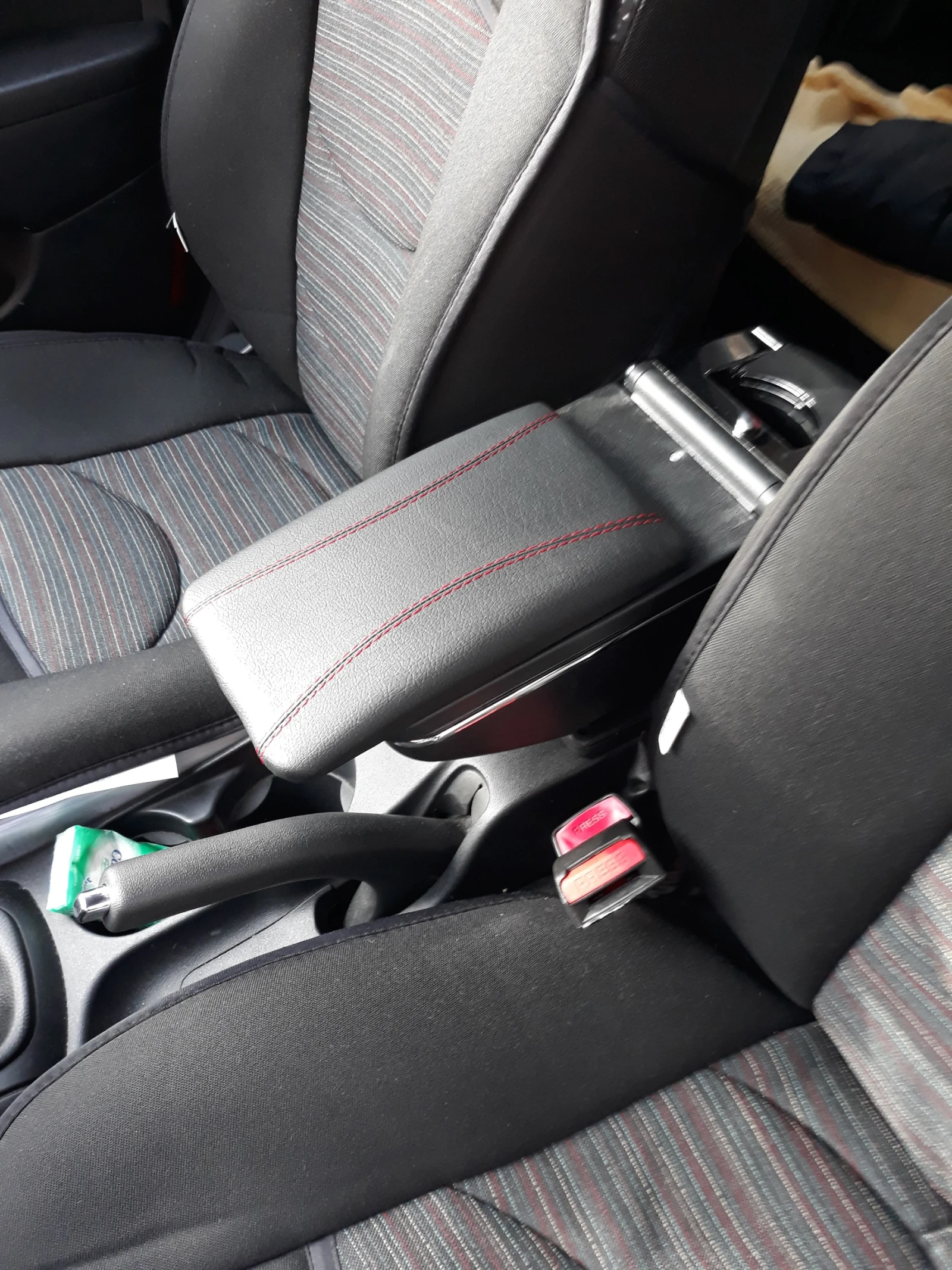 Hyundai I30 1.6 CRDI - изображение 10
