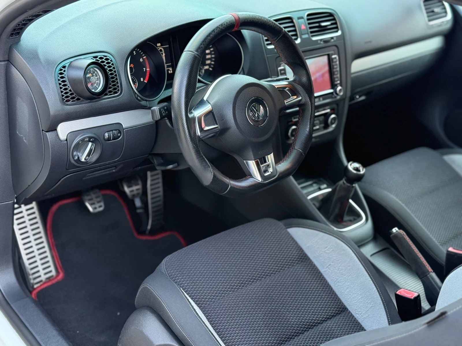 VW Golf 1.4TSI* R-Line* ПОДГРЕВ* LIMITED EDITION* 160(К. - изображение 8