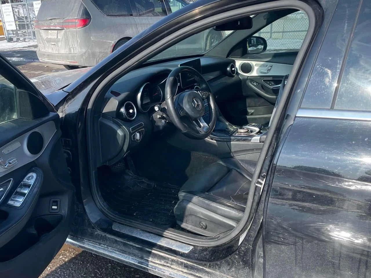 Mercedes-Benz C 300 * CARFAX * ������� * �������� * ������ | Mobile.bg � ����������� 5