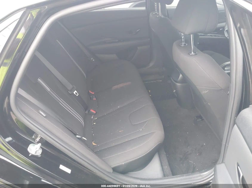 Hyundai Elantra 2.0L I-4 DOHC, VVT, 147HP Front Wheel Drive | Mobile.bg � ����������� 8