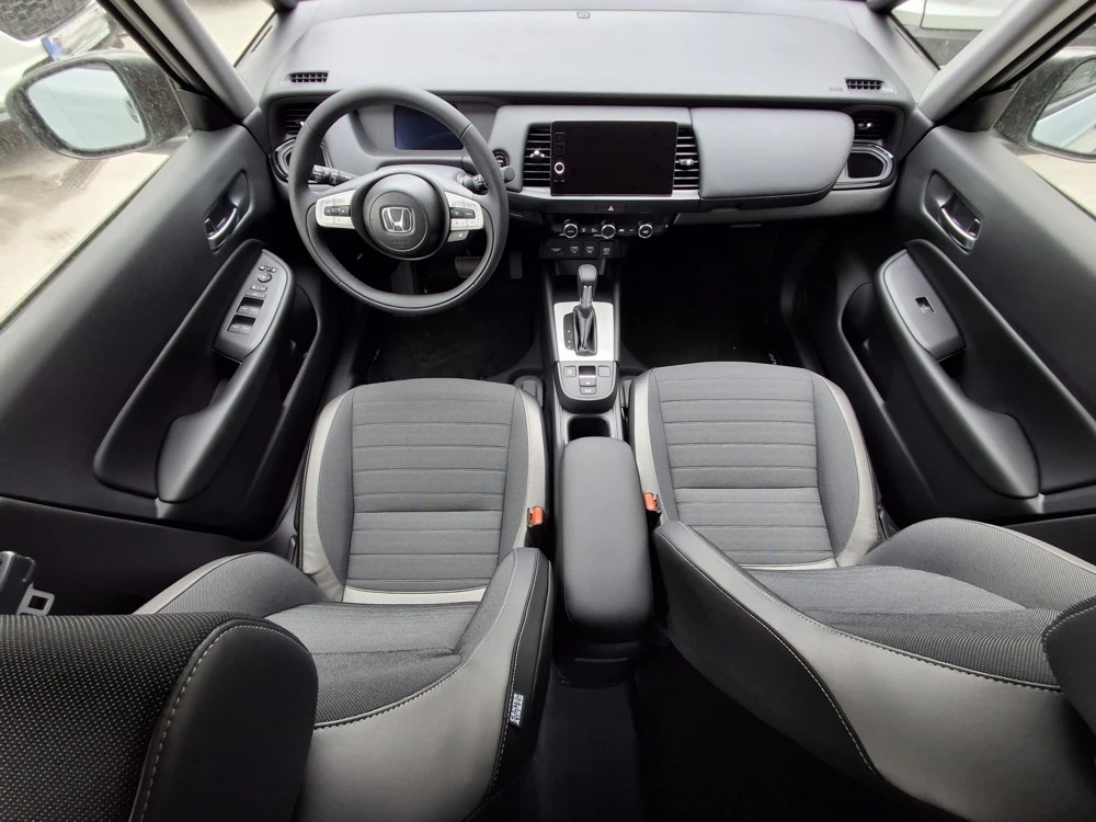 Honda Jazz Crosstar 1.5 i-MMD Hybrid, снимка 11 - Автомобили и джипове - 54283413