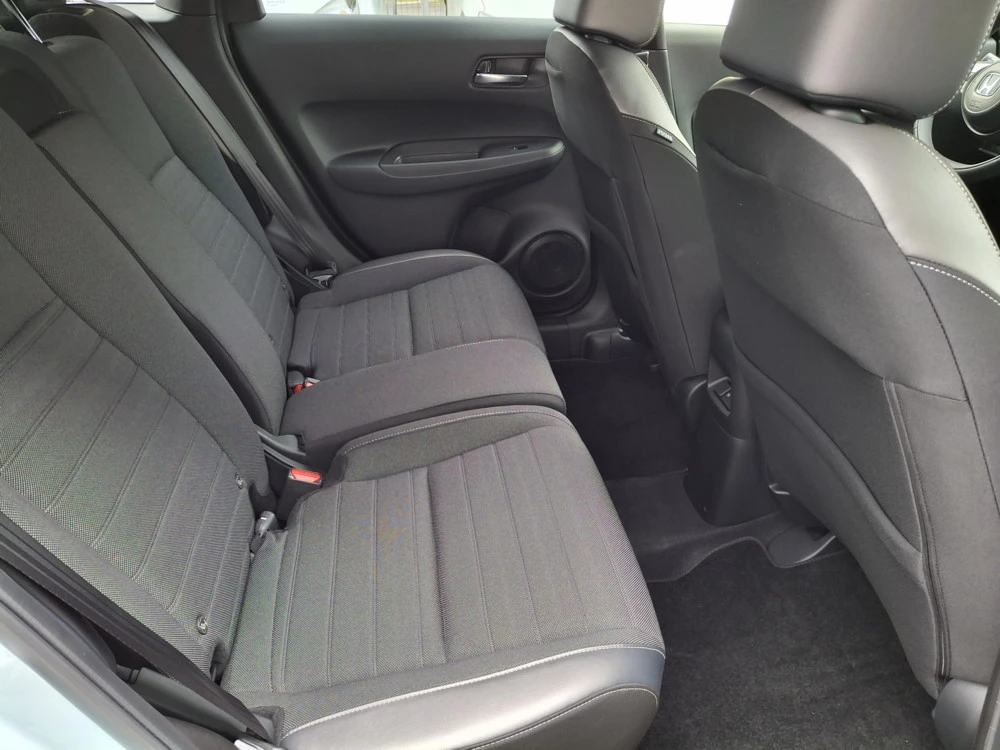 Honda Jazz Crosstar 1.5 i-MMD Hybrid, снимка 16 - Автомобили и джипове - 54283413