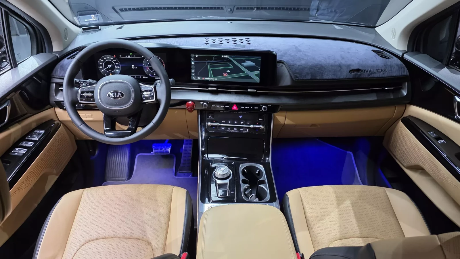 Kia Carnival 9-Seater Noblesse, снимка 9 - Автомобили и джипове - 54649731