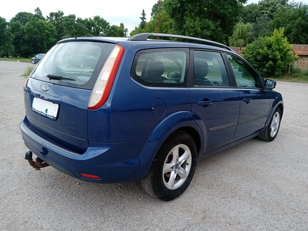 Ford Focus 1.6i TITANIUM, снимка 6 - Автомобили и джипове - 54749902