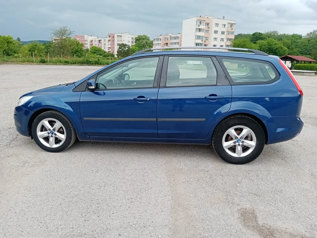 Ford Focus 1.6i TITANIUM, снимка 5 - Автомобили и джипове - 54749902