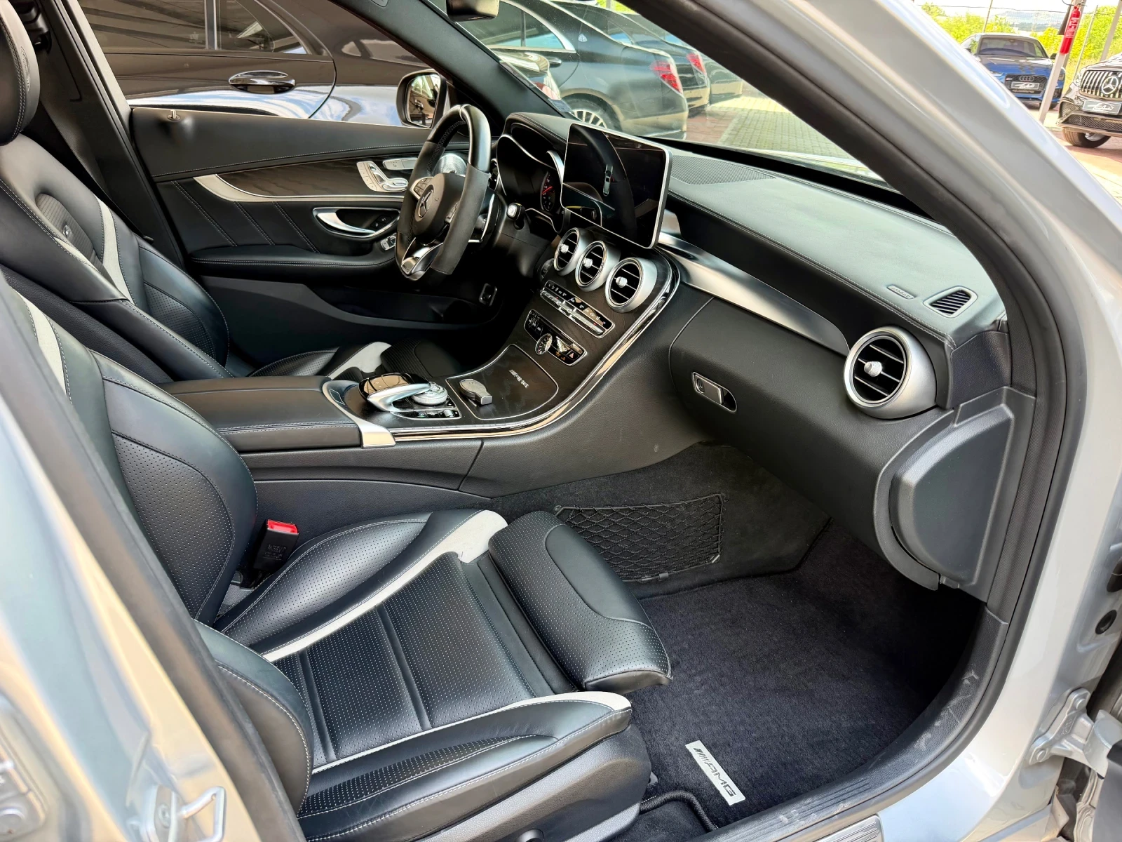Mercedes-Benz C 63 AMG DESIGNO#BURMESTER#KEYLESS#DISTR#38000KM#УНИКАТ, снимка 9 - Автомобили и джипове - 54828184