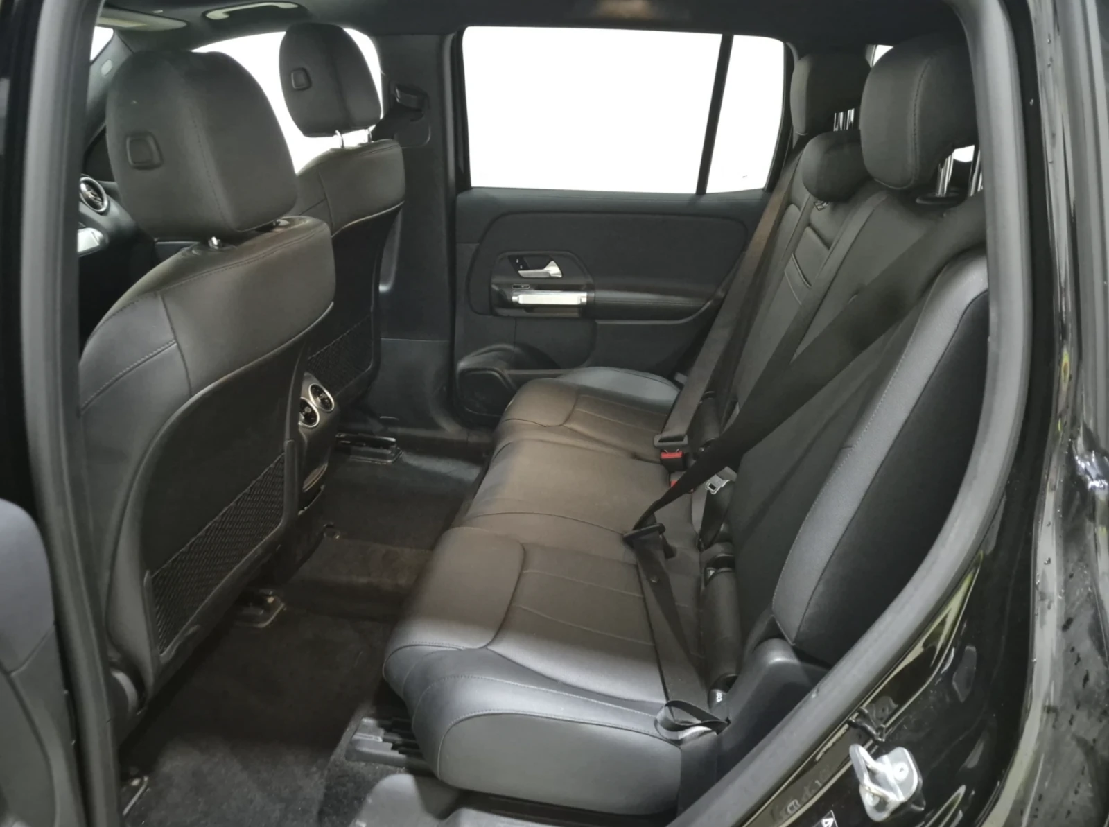 Mercedes-Benz EQB 2024 Mercedes-Benz EQB 300, снимка 12 - Автомобили и джипове - 55171038