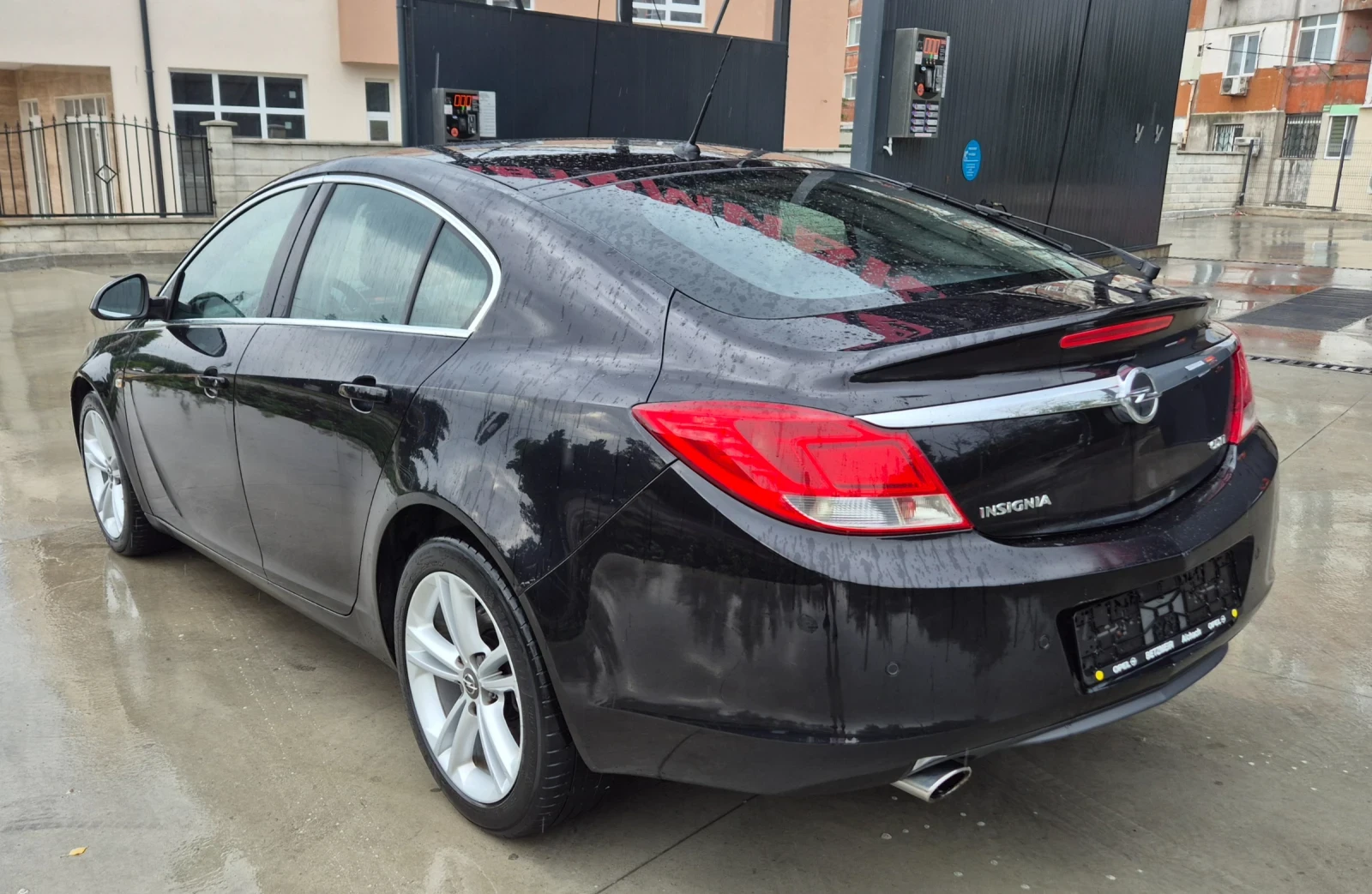 Opel Insignia, снимка 4 - Автомобили и джипове - 55372411