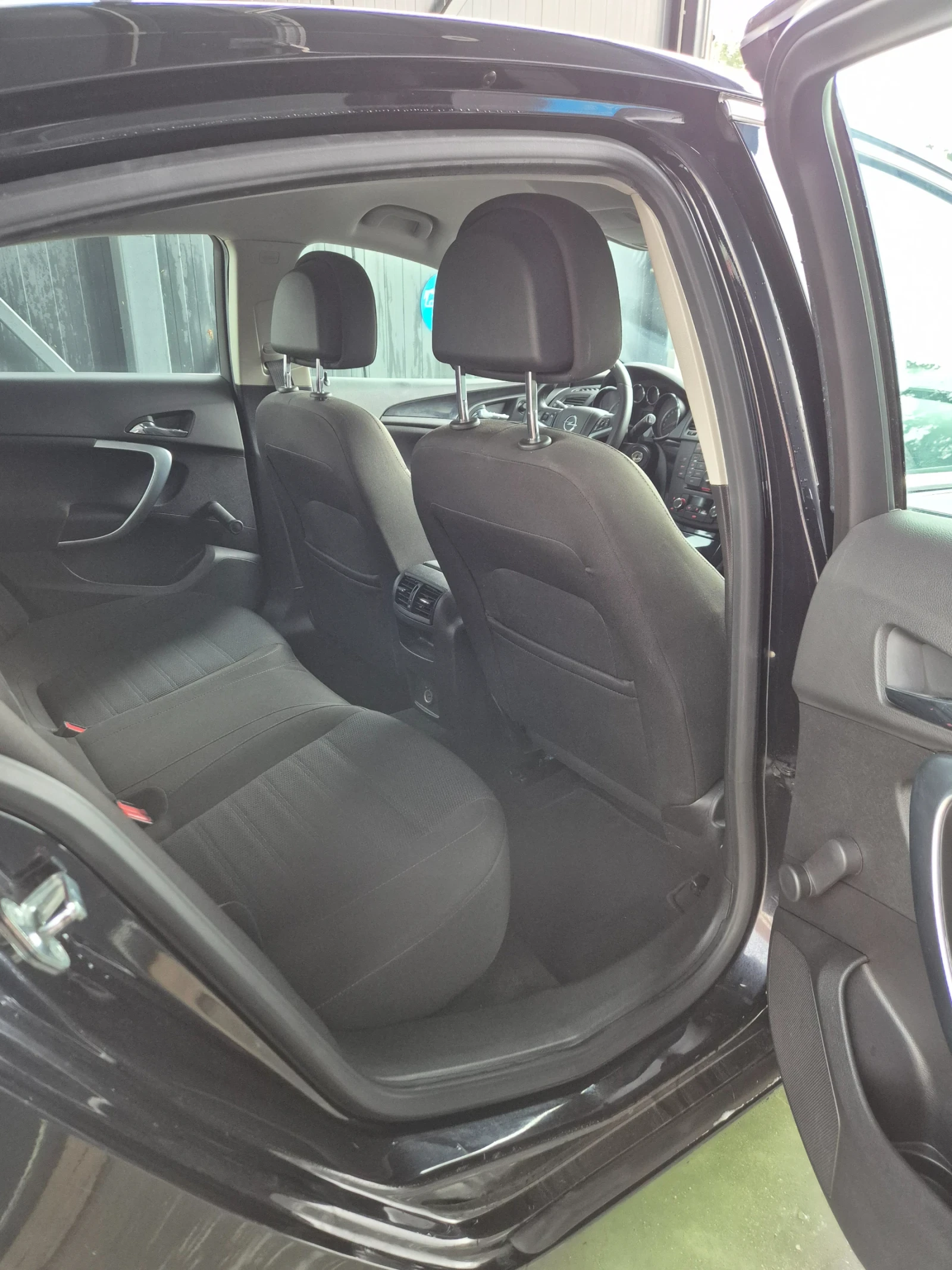 Opel Insignia, снимка 9 - Автомобили и джипове - 55372411