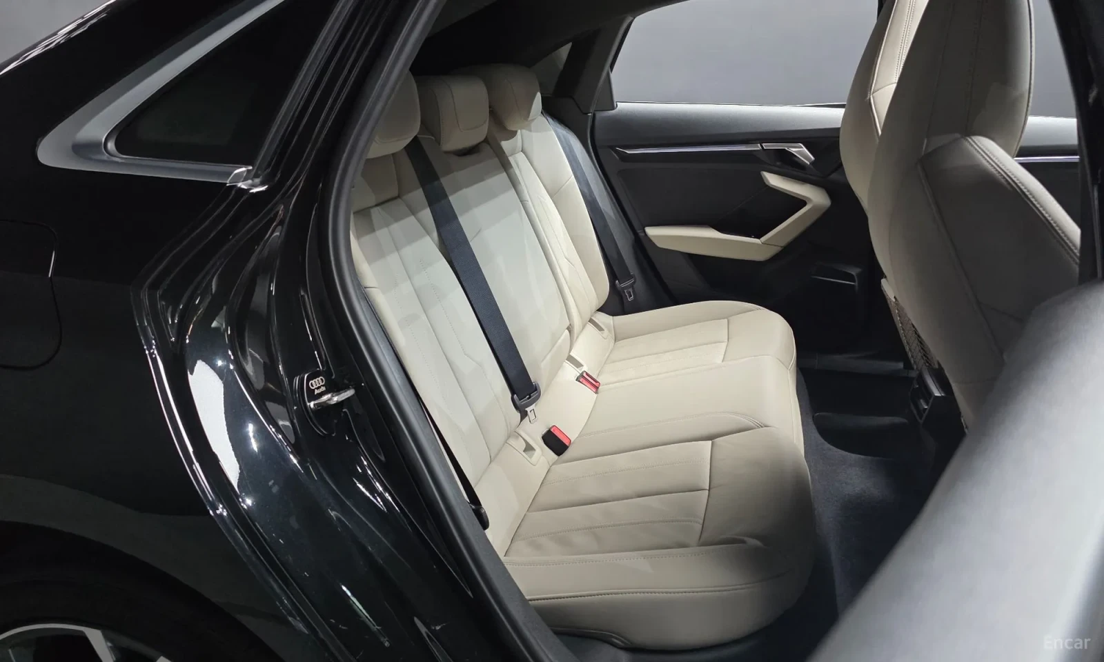 Audi A3 40TFSI* TOP CENA* 68000KM!!!* , снимка 11 - Автомобили и джипове - 55582780