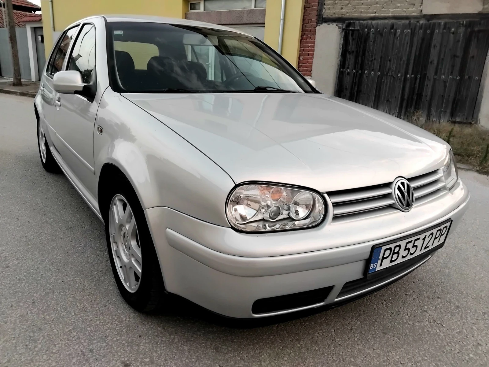 VW Golf 1.6iSR.101k + КЛИМА. БЕНЗИН 