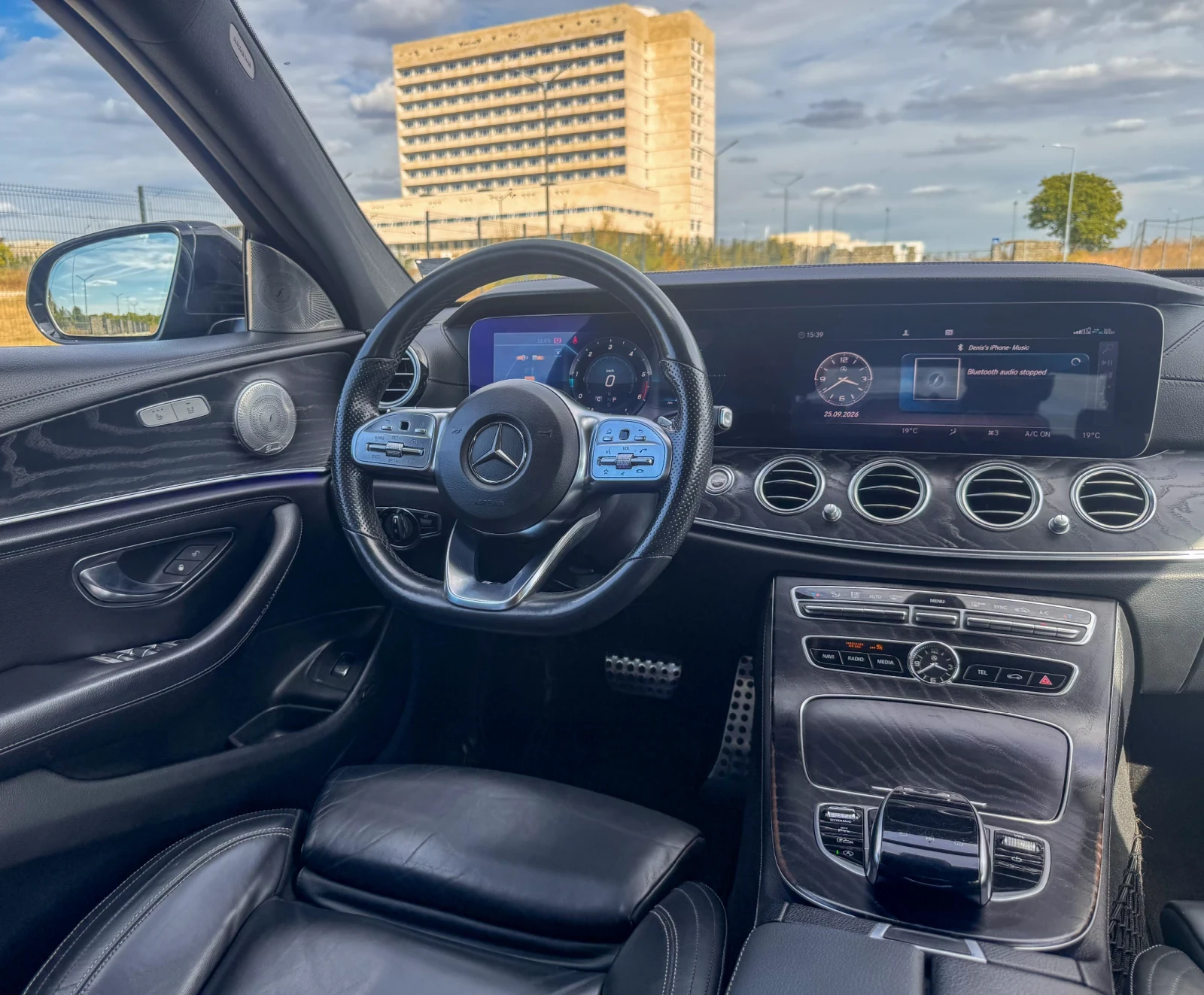 Mercedes-Benz E 220 PANORAMA , 9G ,  AMG  , KEYLESS GO , DISTRONIK , , снимка 12 - Автомобили и джипове - 56225752