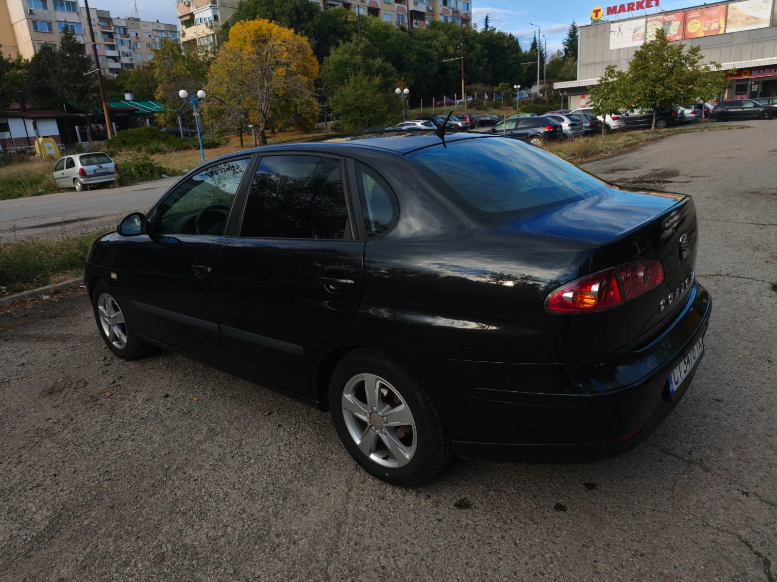Seat Cordoba, снимка 3 - Автомобили и джипове - 56568593