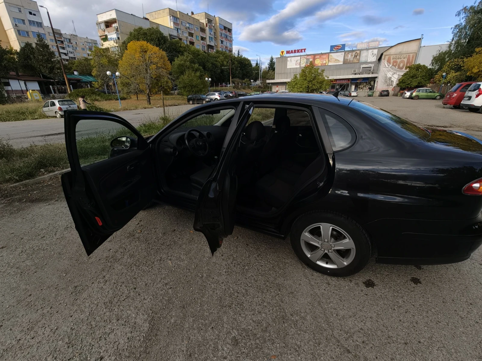 Seat Cordoba, снимка 7 - Автомобили и джипове - 56568593