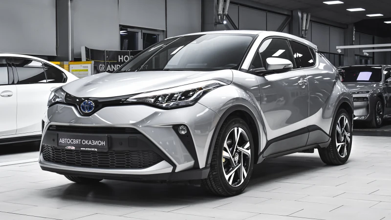 Toyota C-HR 2.0 Hybrid Club Automatic, снимка 4 - Автомобили и джипове - 50656512