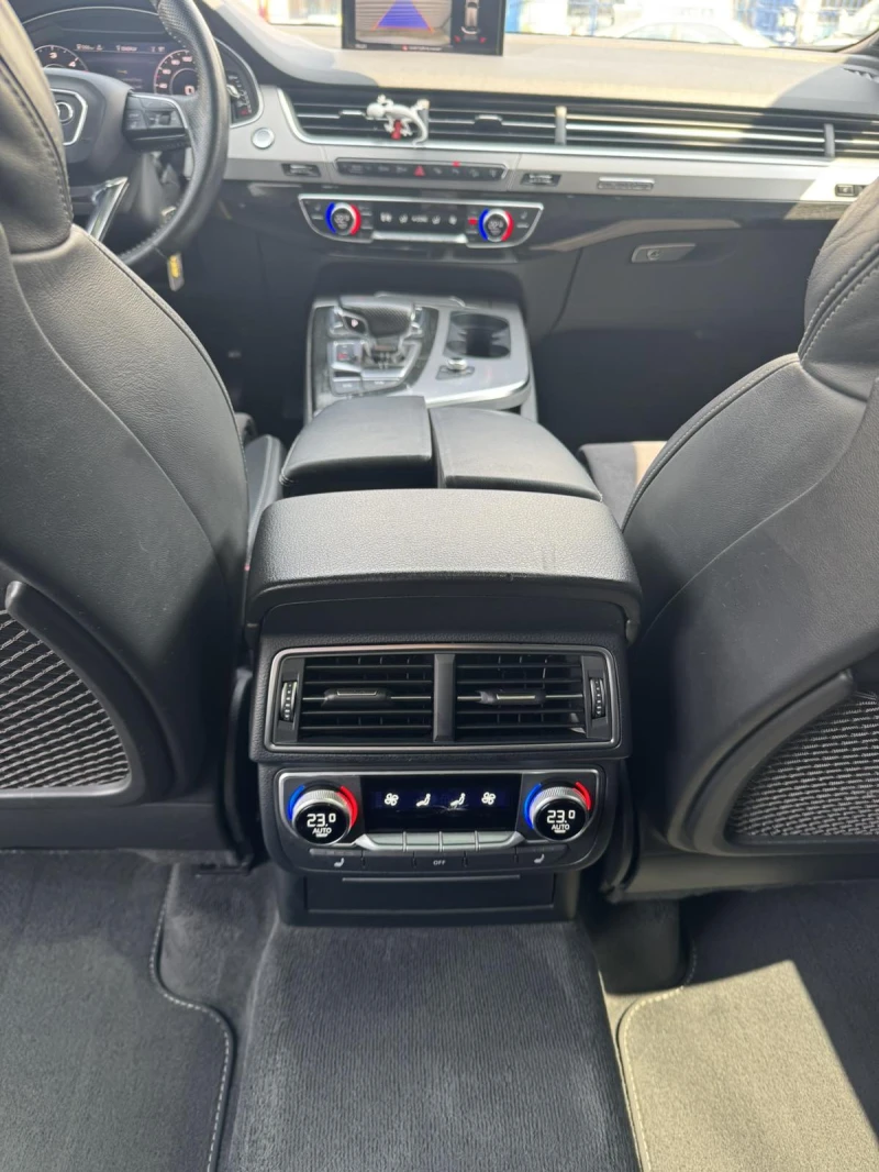 Audi Q7, снимка 8 - Автомобили и джипове - 52158866
