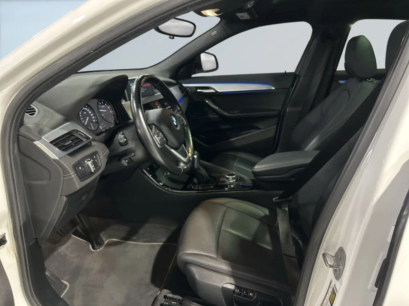 BMW X1 ПАМЕТ* ПАНОРАМА* ПОДГРЕВ* AMBIENT, снимка 14 - Автомобили и джипове - 52937092