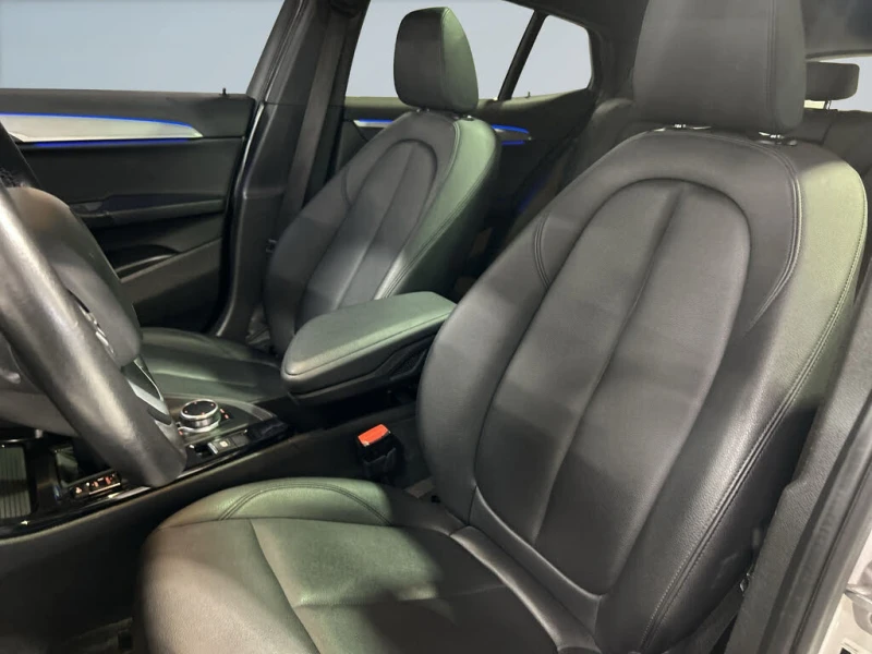 BMW X1 ПАМЕТ* ПАНОРАМА* ПОДГРЕВ* AMBIENT, снимка 12 - Автомобили и джипове - 52937092