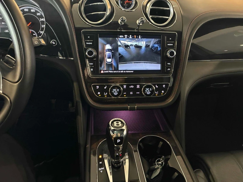 Bentley Bentayga V8 С РЕГИСТРАЦИЯ & АВТО КРЕДИТ , снимка 8 - Автомобили и джипове - 53594686