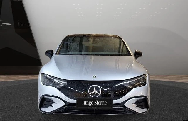 Mercedes-Benz EQE 350 4Matic AMG Paket 91 KWh В гаранция, снимка 2 - Автомобили и джипове - 47001829