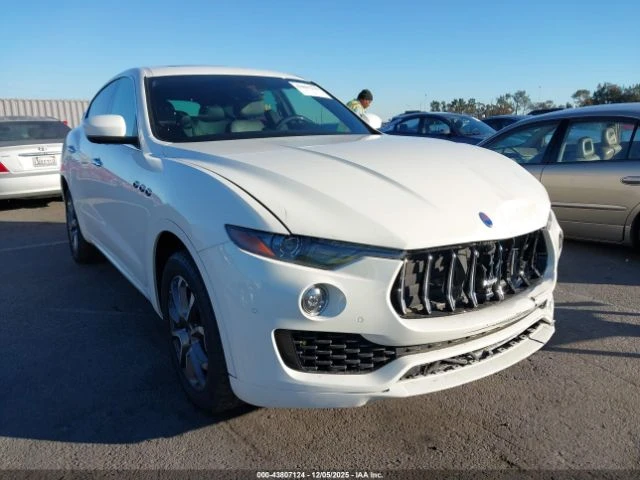 Maserati Levante S* Кожа* Подгрев* Keyless* Клип на мотор