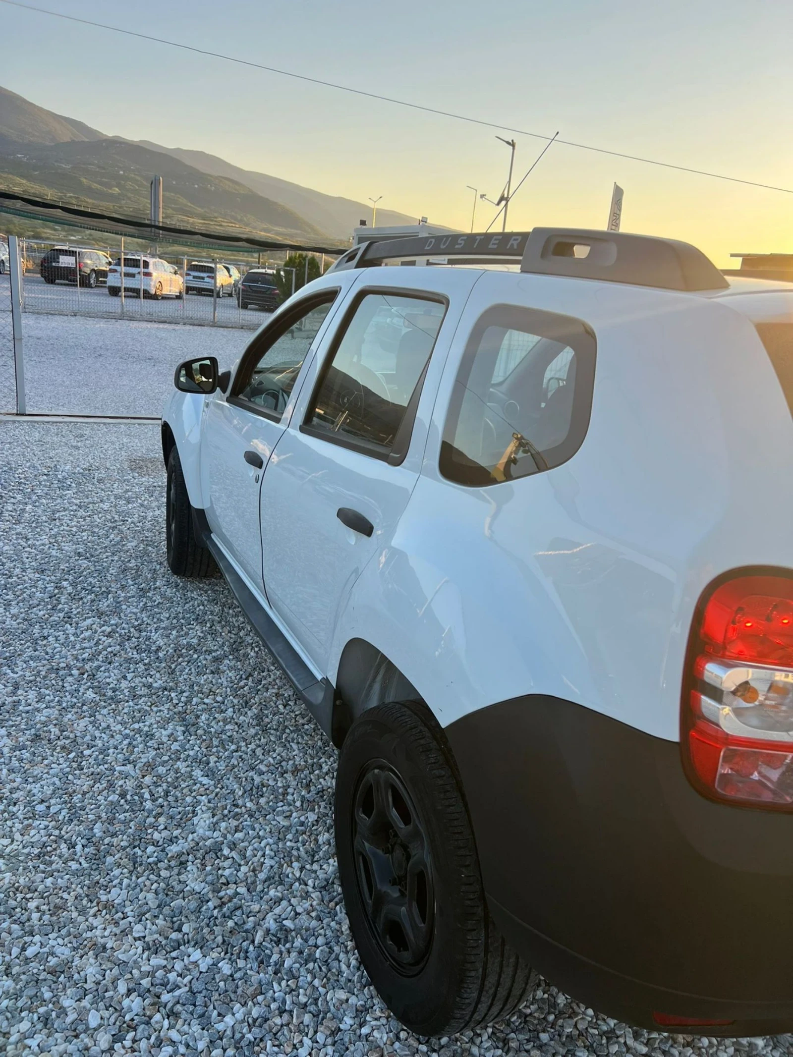 Dacia Duster 1.5 Dci 90 k.c - изображение 5
