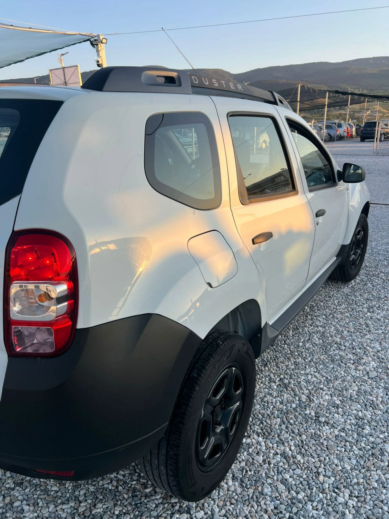 Dacia Duster 1.5 Dci 90 k.c - изображение 6