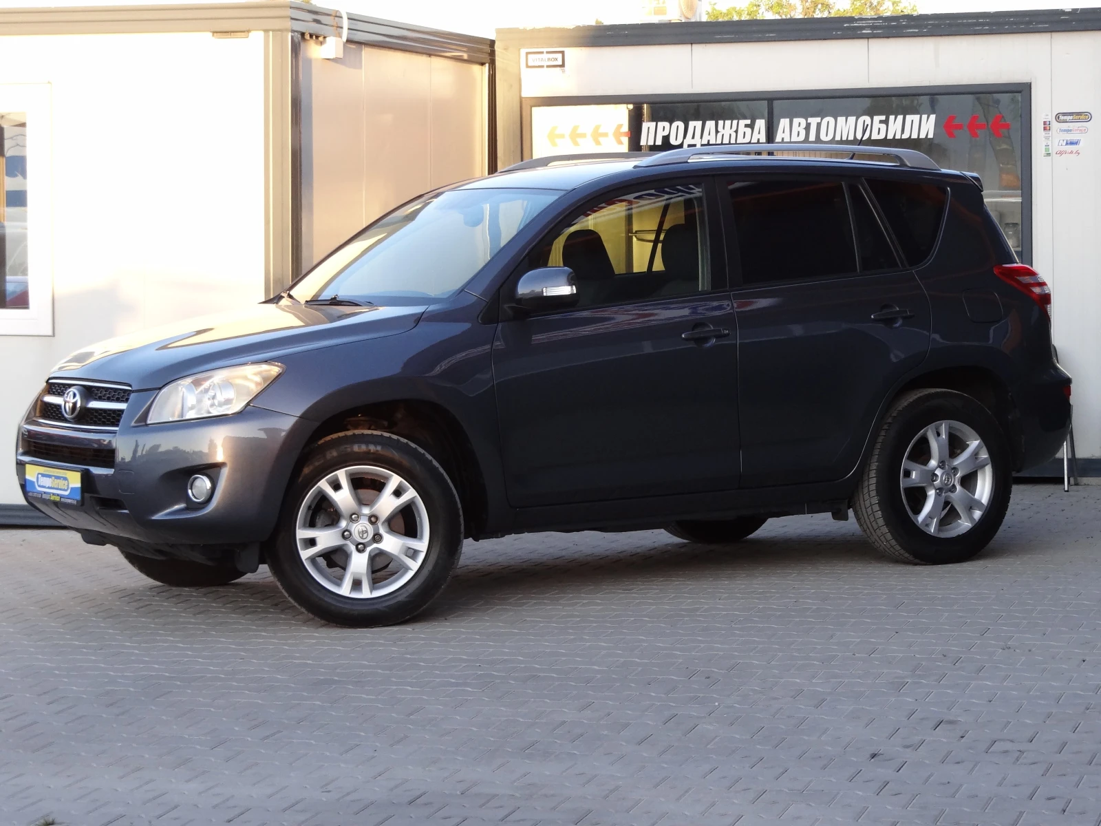 Toyota Rav4 2, 0i-158k.c./4 X 4/6-скорости/Климатроник/Euro-4/ - изображение 2