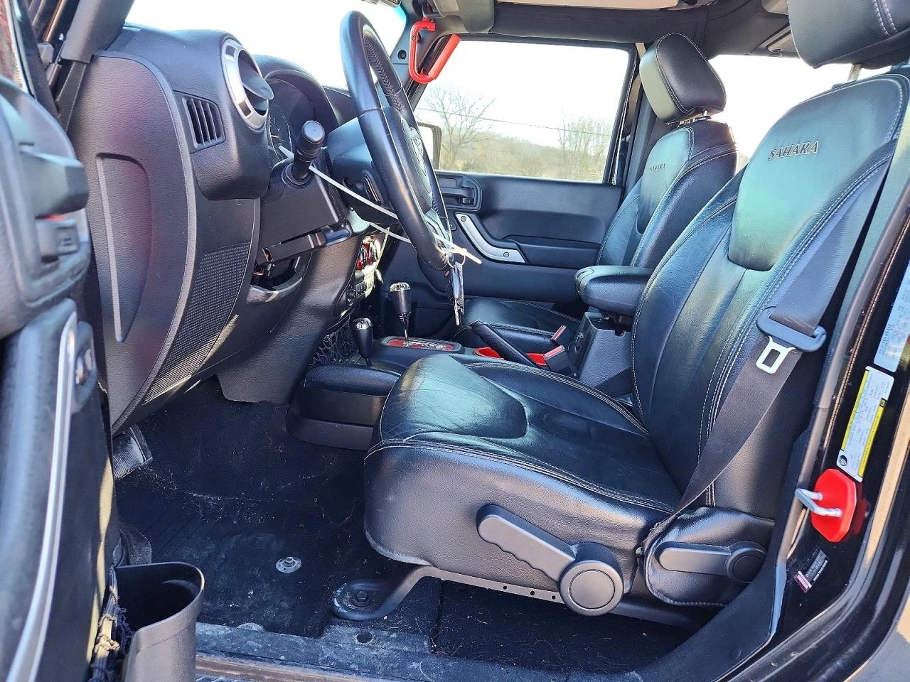 Jeep Wrangler 3.6l Unlimited Sahara - изображение 7