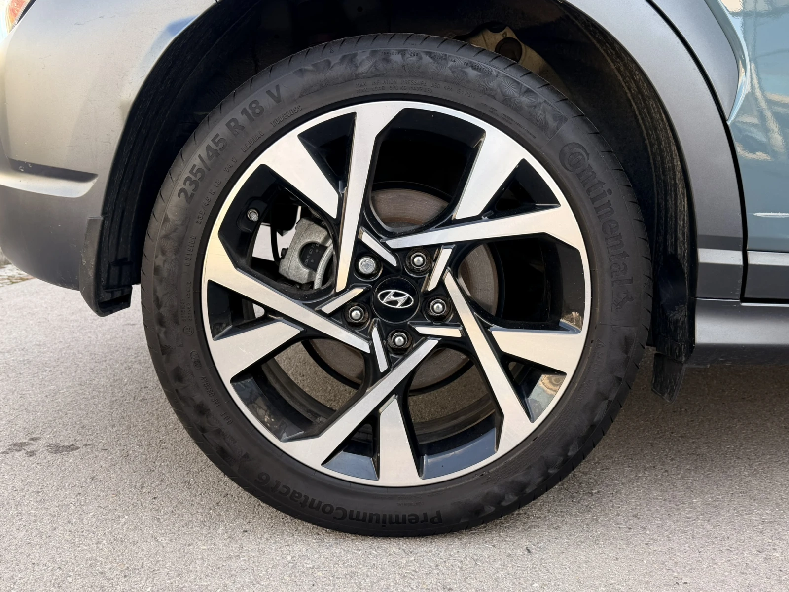 Hyundai Kona Premium, снимка 17 - Автомобили и джипове - 54330725