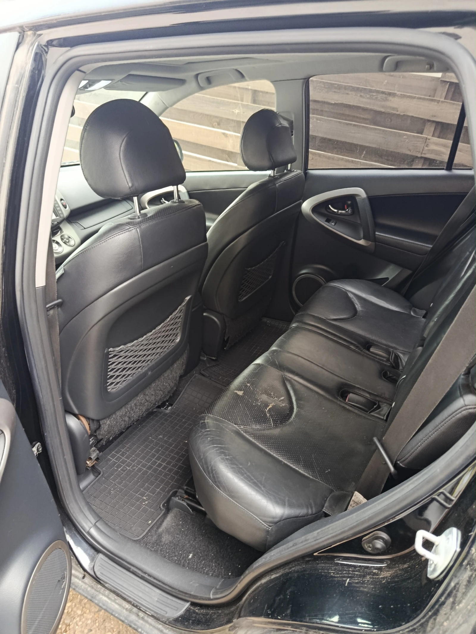 Toyota Rav4, снимка 7 - Автомобили и джипове - 54376339