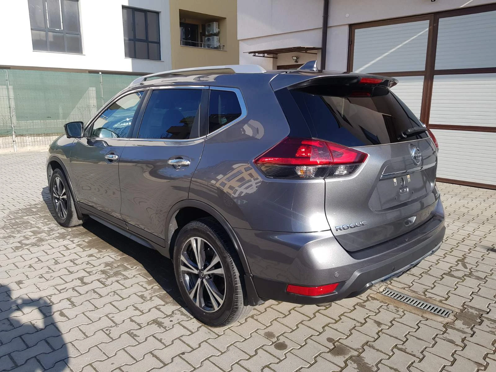 Nissan Rogue, снимка 4 - Автомобили и джипове - 54588530
