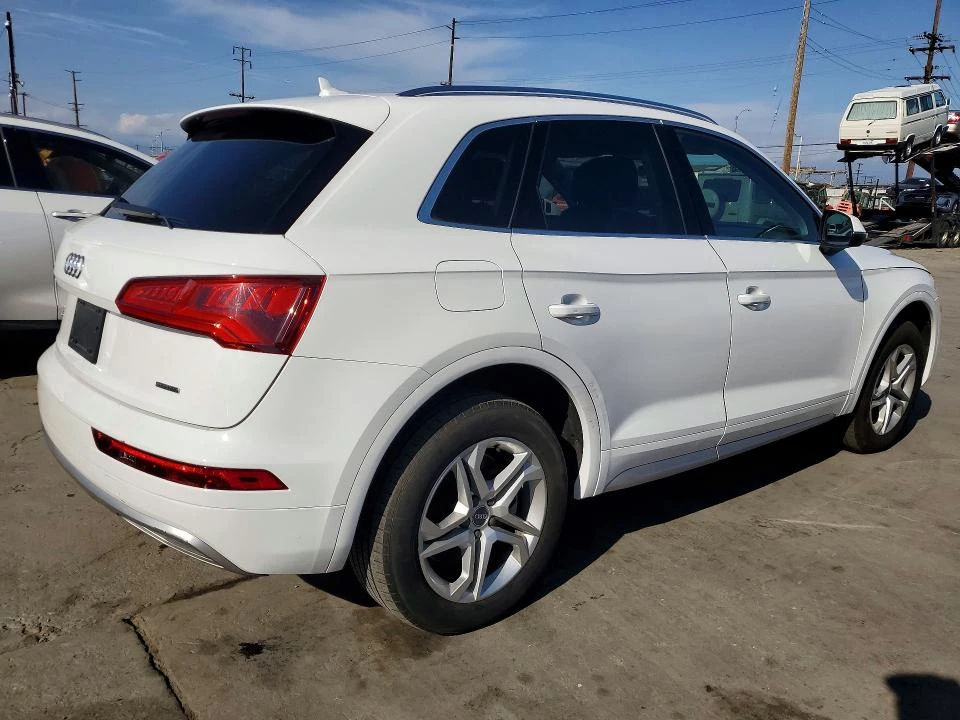Audi Q5 2.0 TFSI QUATTRO, снимка 3 - Автомобили и джипове - 54647383