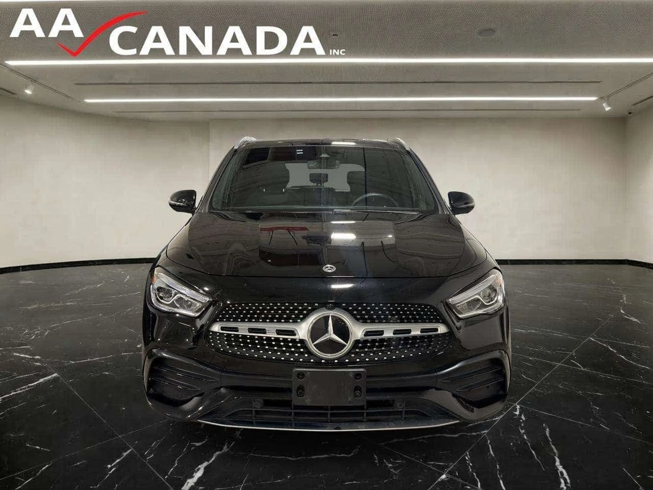 Mercedes-Benz GLA * 250 | AMG PKG * CARFAX * БЕЗ ПЪРВОНАЧАЛНА ВНОСКА, снимка 2 - Автомобили и джипове - 55030219