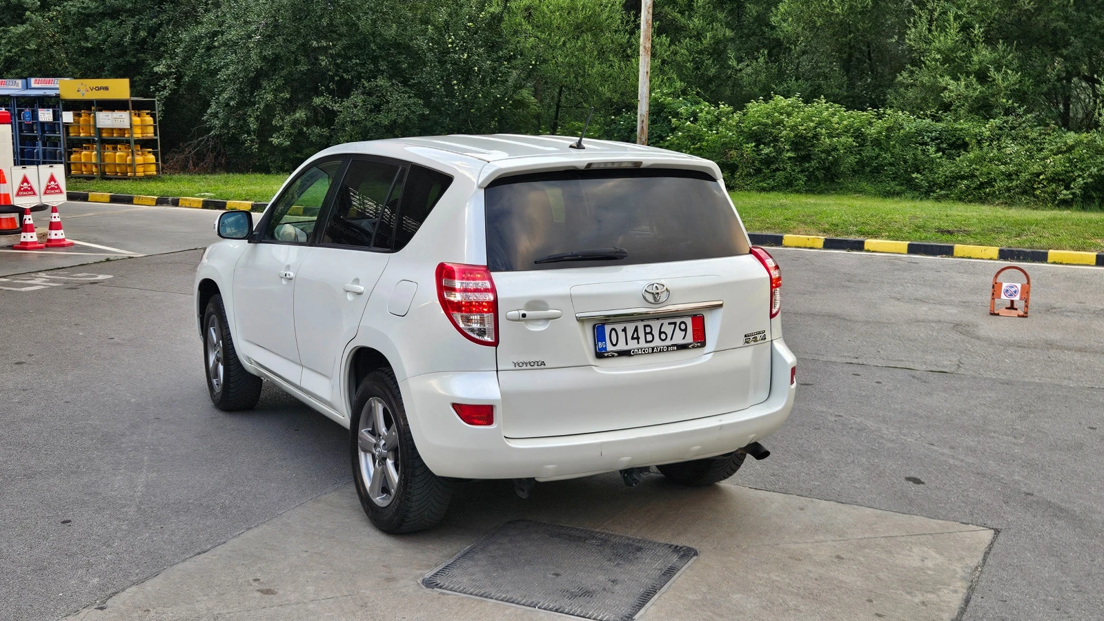 Toyota Rav4 2.2 D4d Navig/Klimatronik/4x4/6skorosti/Facelift, снимка 5 - Автомобили и джипове - 55321636