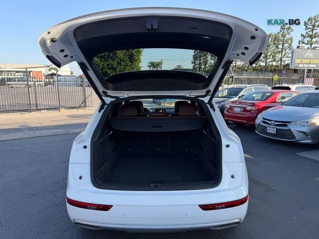Audi Q5 Premium Plus * АвтоКредит * (ЦЕНА ДО БГ), снимка 9 - Автомобили и джипове - 56046041