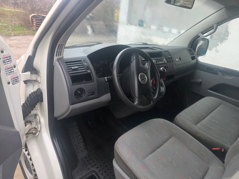 VW Transporter T5, снимка 9 - Бусове и автобуси - 53510736