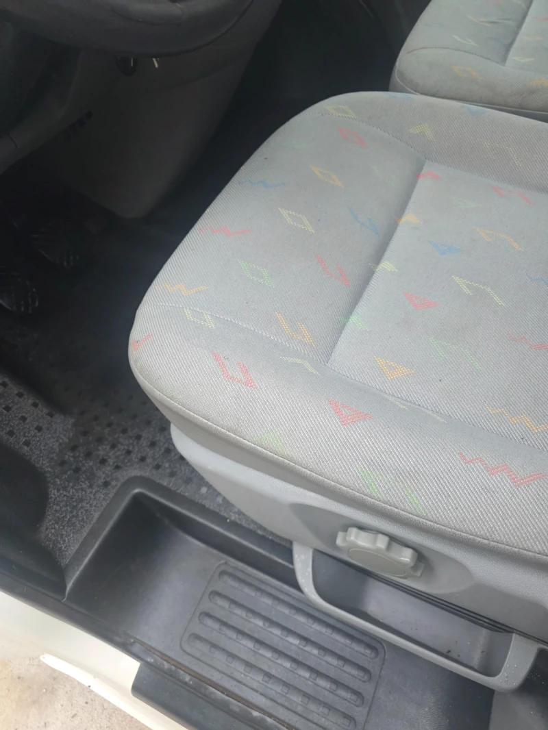 VW Transporter T5, снимка 5 - Бусове и автобуси - 53510736