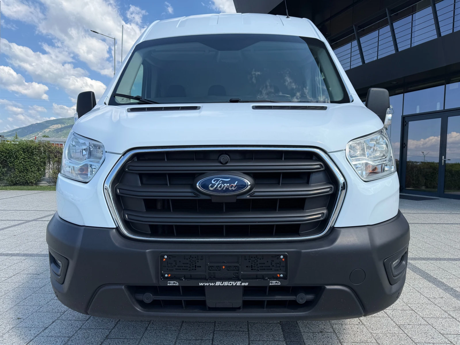 Ford Transit 2.0TDCI Климатик Euro 6D L2H2 , снимка 3 - Бусове и автобуси - 54676583